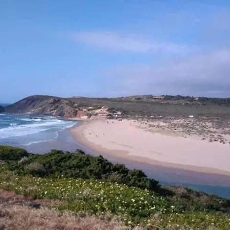 West Coast - - Luar Δωμάτια σε οικογενειακή κατοικία *